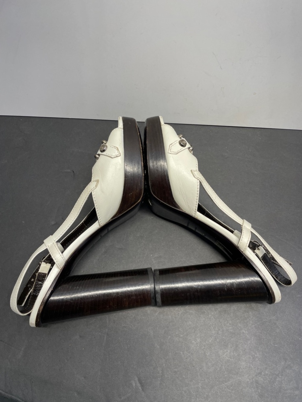 Burberry White Open Toe Heels - Picture 5 of 7